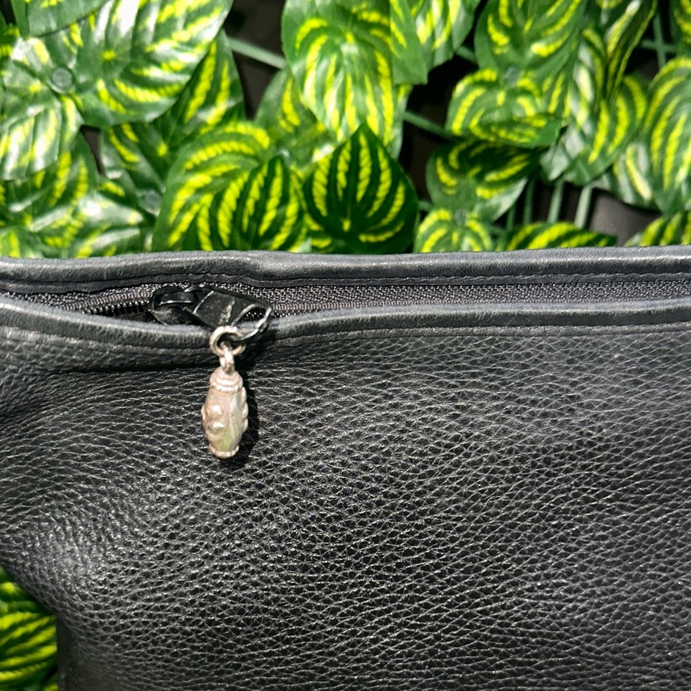 Brighton Pebble Leather Vintage Bucket Bag with coin purse - Picture 6 of 11